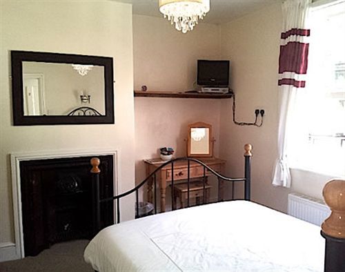 The Old Malt House Hotel Looe Buitenkant foto